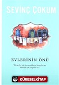 Evlerinin Önü