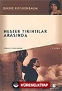 Hester Yıkıntılar Arasında